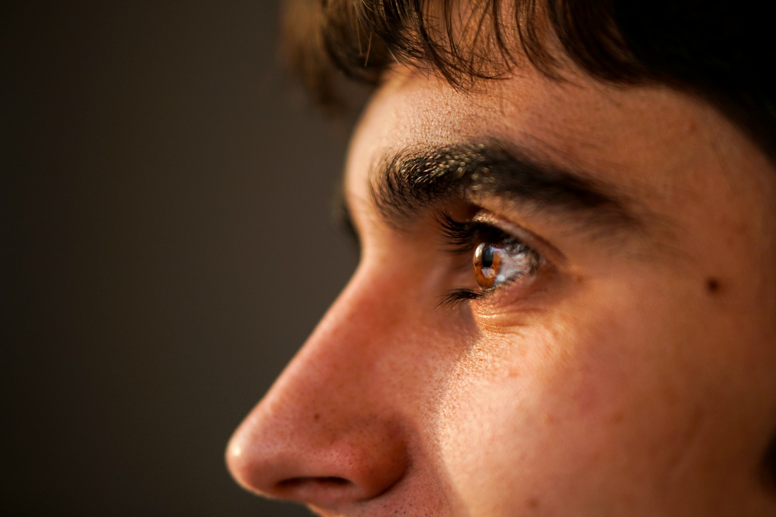 persons eye with blue eyes